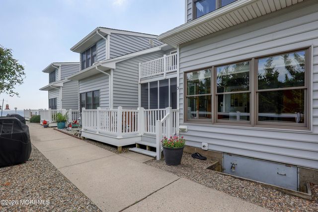 2 Vessel Road 5, Waretown, NJ 08758