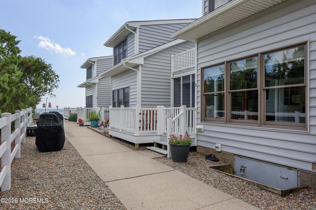 2 Vessel Road 5, Waretown, NJ 08758