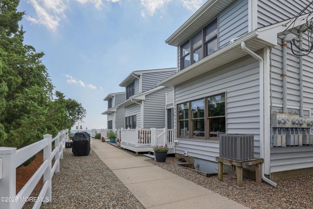 2 Vessel Road 5, Waretown, NJ 08758