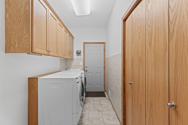 5777 Dogwood Court NW, Rochester, MN 55901