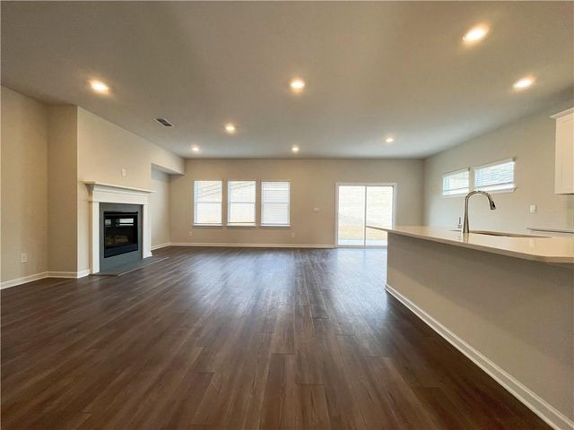 6003 Hickory Crk Ct, Braselton, GA 30517