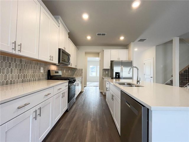 6003 Hickory Crk Ct, Braselton, GA 30517