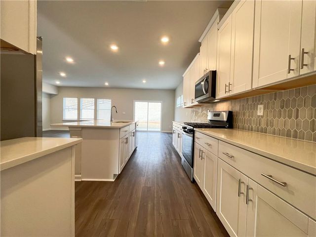 6003 Hickory Crk Ct, Braselton, GA 30517
