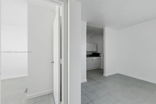 126 SW 18th Ave 10, Miami, FL 33135