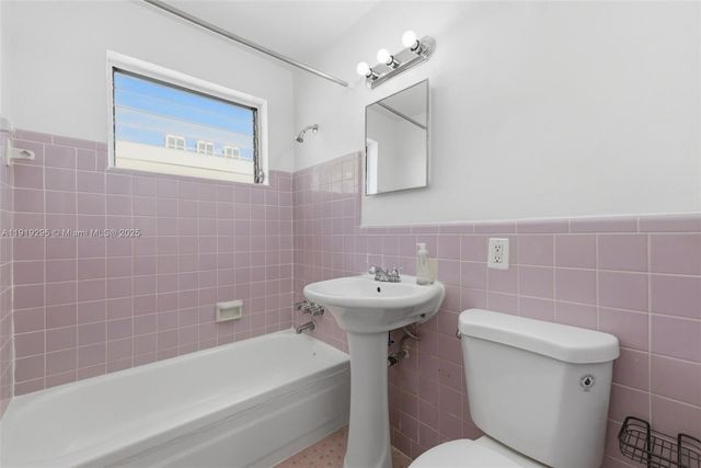 126 SW 18th Ave 10, Miami, FL 33135