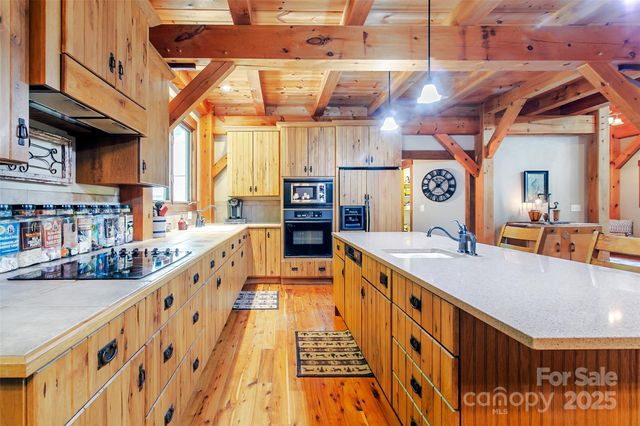 58 Great Aspen Way, Black Mountain, NC 28711
