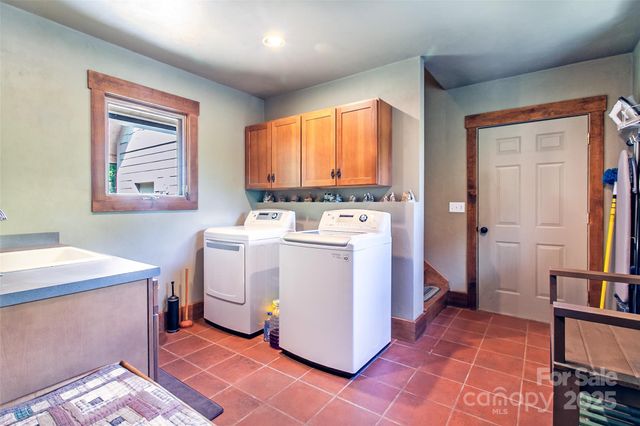 58 Great Aspen Way, Black Mountain, NC 28711