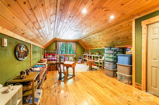 58 Great Aspen Way, Black Mountain, NC 28711