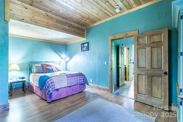 58 Great Aspen Way, Black Mountain, NC 28711