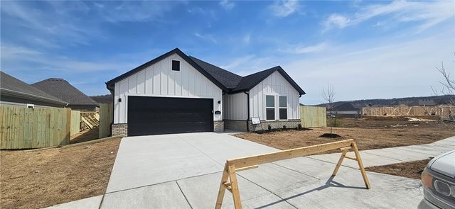 526 S Calico, Fayetteville, AR 72704