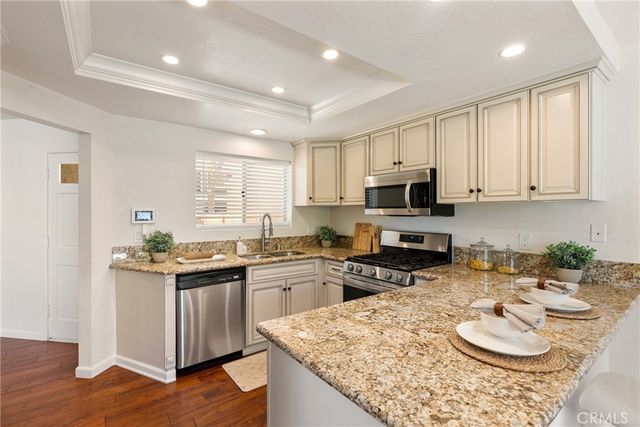 18 Meadowood, Aliso Viejo, CA 92656