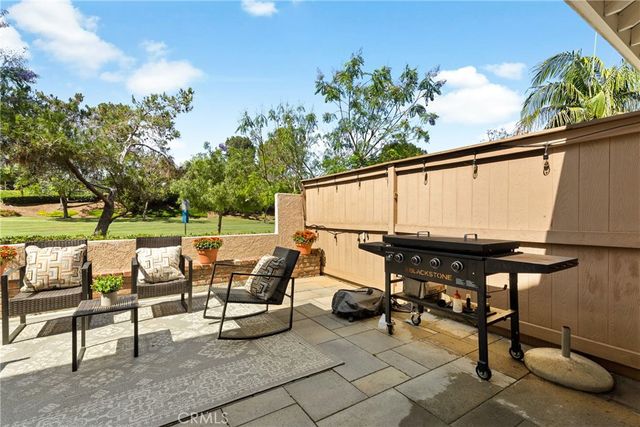 18 Meadowood, Aliso Viejo, CA 92656