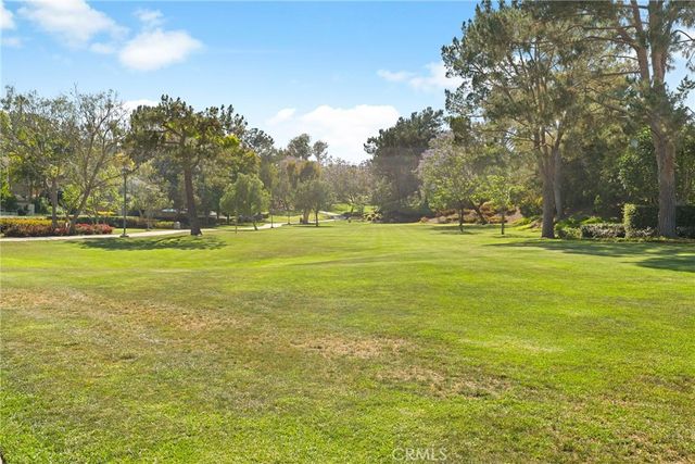 18 Meadowood, Aliso Viejo, CA 92656