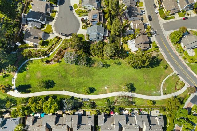 18 Meadowood, Aliso Viejo, CA 92656