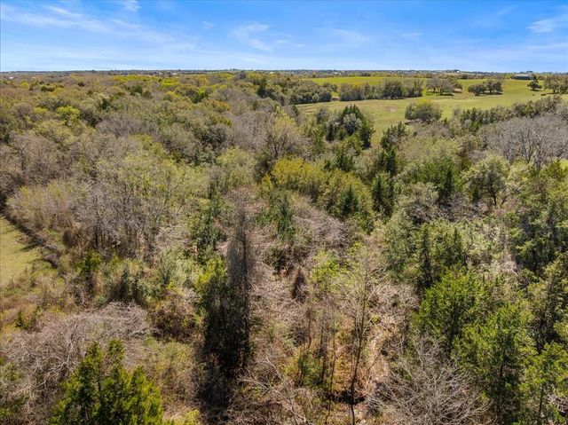 5079 Skull Creek Road, Fayetteville, TX 78940