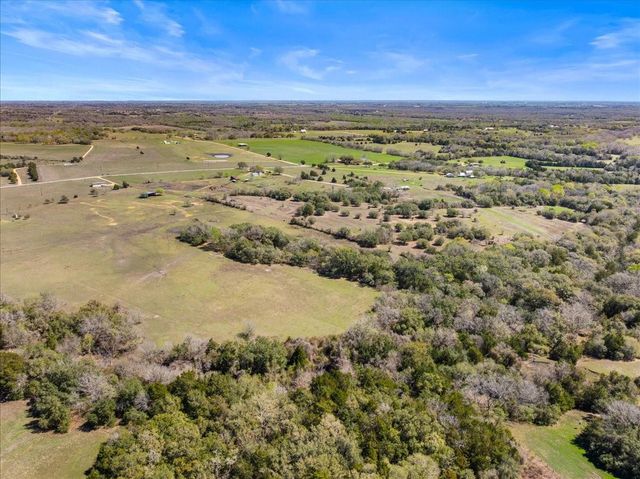 5079 Skull Creek Road, Fayetteville, TX 78940