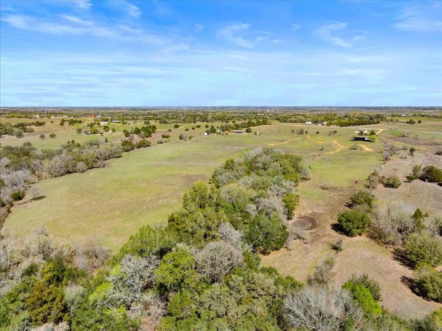 5079 Skull Creek Road, Fayetteville, TX 78940