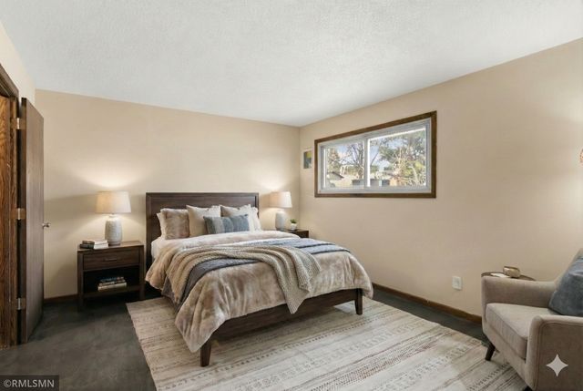 8781 Ironwood Avenue S, Cottage Grove, MN 55016