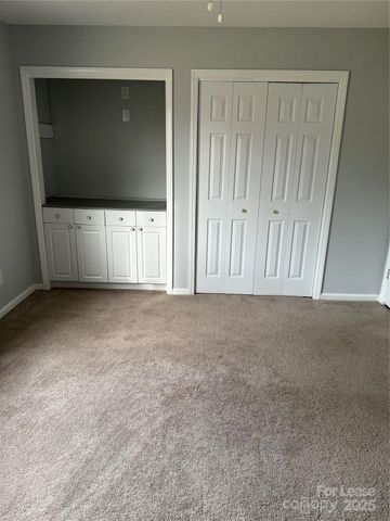 609 Catawba Circle N, Matthews, NC 28104