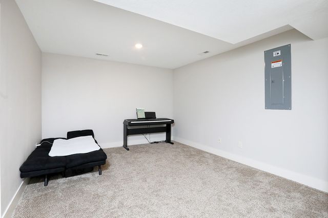 5421 Rowling Drive, Ames, IA 50014