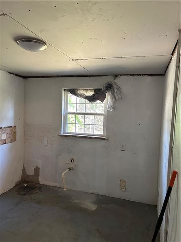 20621 SE HIGHWAY 42, Umatilla, FL 32784