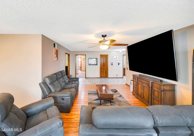 3354 Brittany Lane, Lancaster, CA 93536