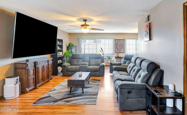 3354 Brittany Lane, Lancaster, CA 93536