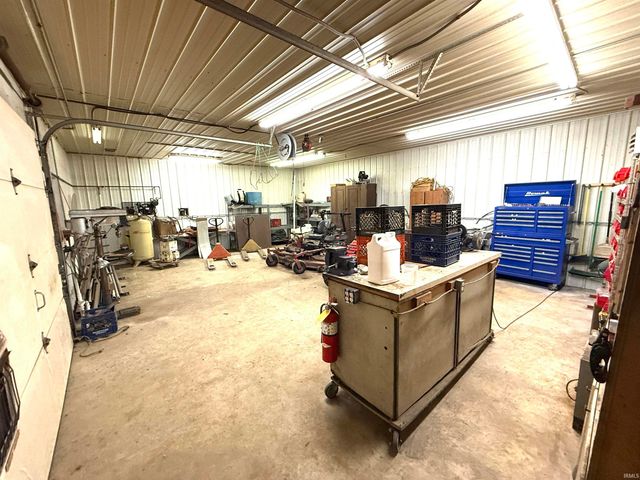 11899 E 350 s 57, Pierceton, IN 46562