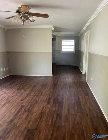 708 Edgewood Street SW, Decatur, AL 35601