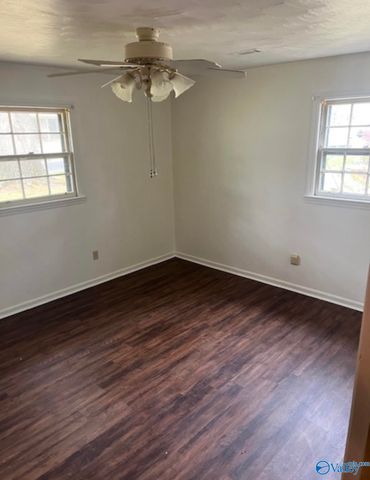 708 Edgewood Street SW, Decatur, AL 35601