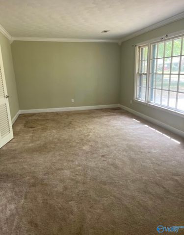 708 Edgewood Street SW, Decatur, AL 35601