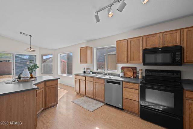 7919 E HARMONY Avenue, Mesa, AZ 85209