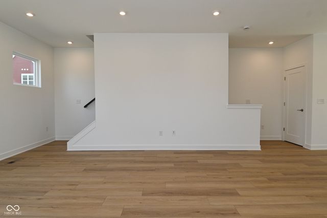 2454 Peoples Drive, Indianapolis, IN 46205