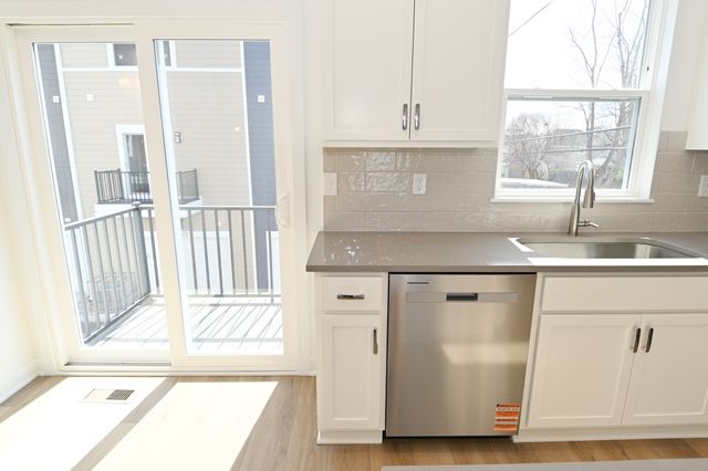 2454 Peoples Drive, Indianapolis, IN 46205