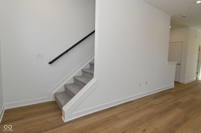 2454 Peoples Drive, Indianapolis, IN 46205