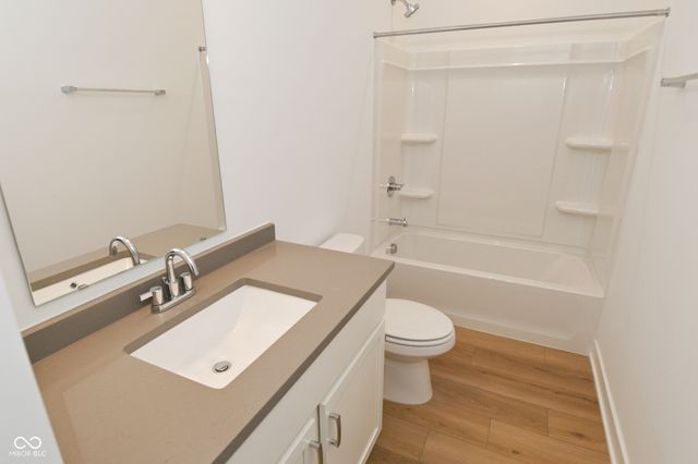 2454 Peoples Drive, Indianapolis, IN 46205