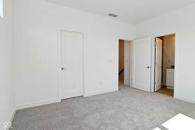 2454 Peoples Drive, Indianapolis, IN 46205