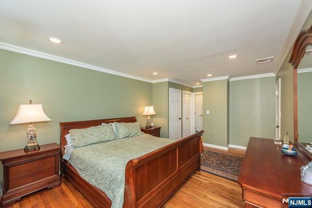 19 Bedford Road, Mahwah, NJ 07430