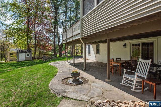 19 Bedford Road, Mahwah, NJ 07430