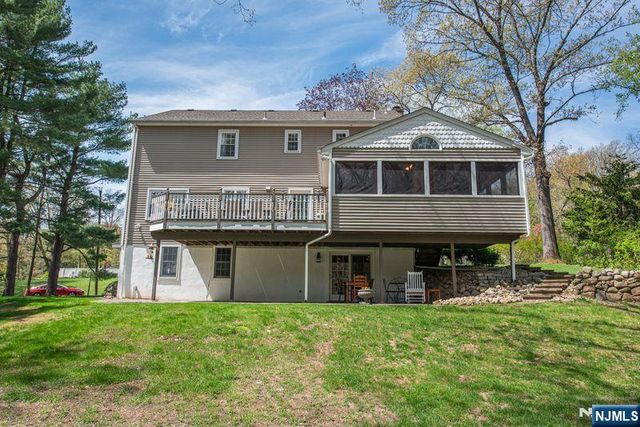 19 Bedford Road, Mahwah, NJ 07430