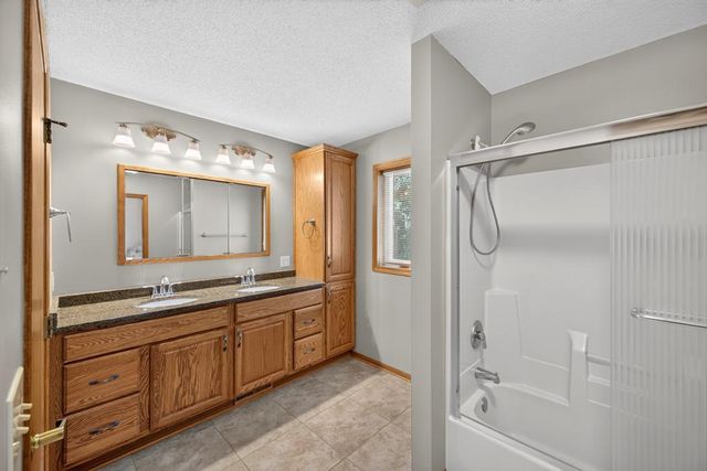 61658 257th Avenue, Mantorville, MN 55955