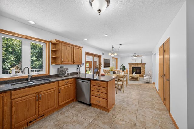 61658 257th Avenue, Mantorville, MN 55955