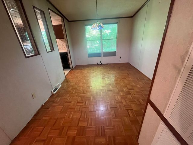 122 Log Rd Road, Ringgold, GA 30736