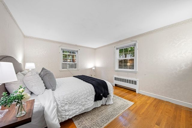 38 Robinhood Rd, Winchester, MA 01890