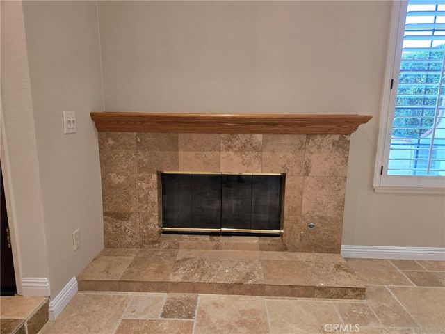 236 Country Club Drive B, Simi Valley, CA 93065