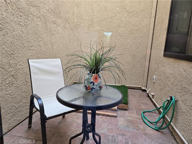 236 Country Club Drive B, Simi Valley, CA 93065