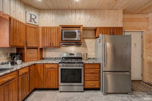 3890 S County Road 1000 W Road, French Lick, IN 47432