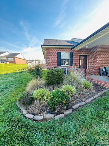 6277 Iris Court, Denver, NC 28037
