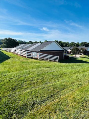 6277 Iris Court, Denver, NC 28037