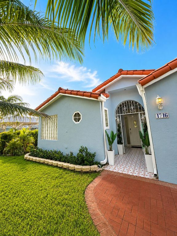 1716 PIERCE Drive, Lake Worth Beach, FL 33460